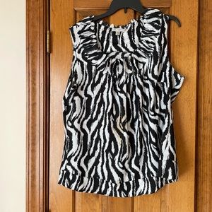 Dress Barn sleeveless blouse Size 18/20